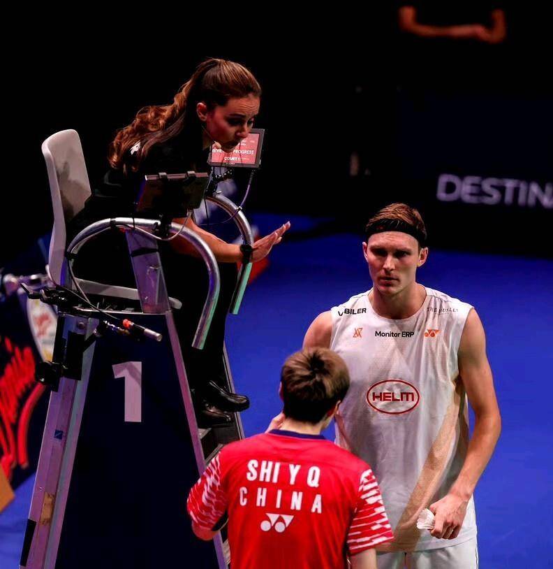 包含日本羽毛球队轻取英格兰羽毛球队，安赛龙制霸全场的词条