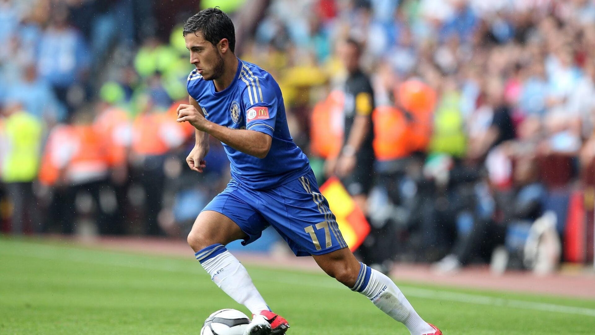 当京神不落，乔治的稳定法则与活塞的钢铁洪流