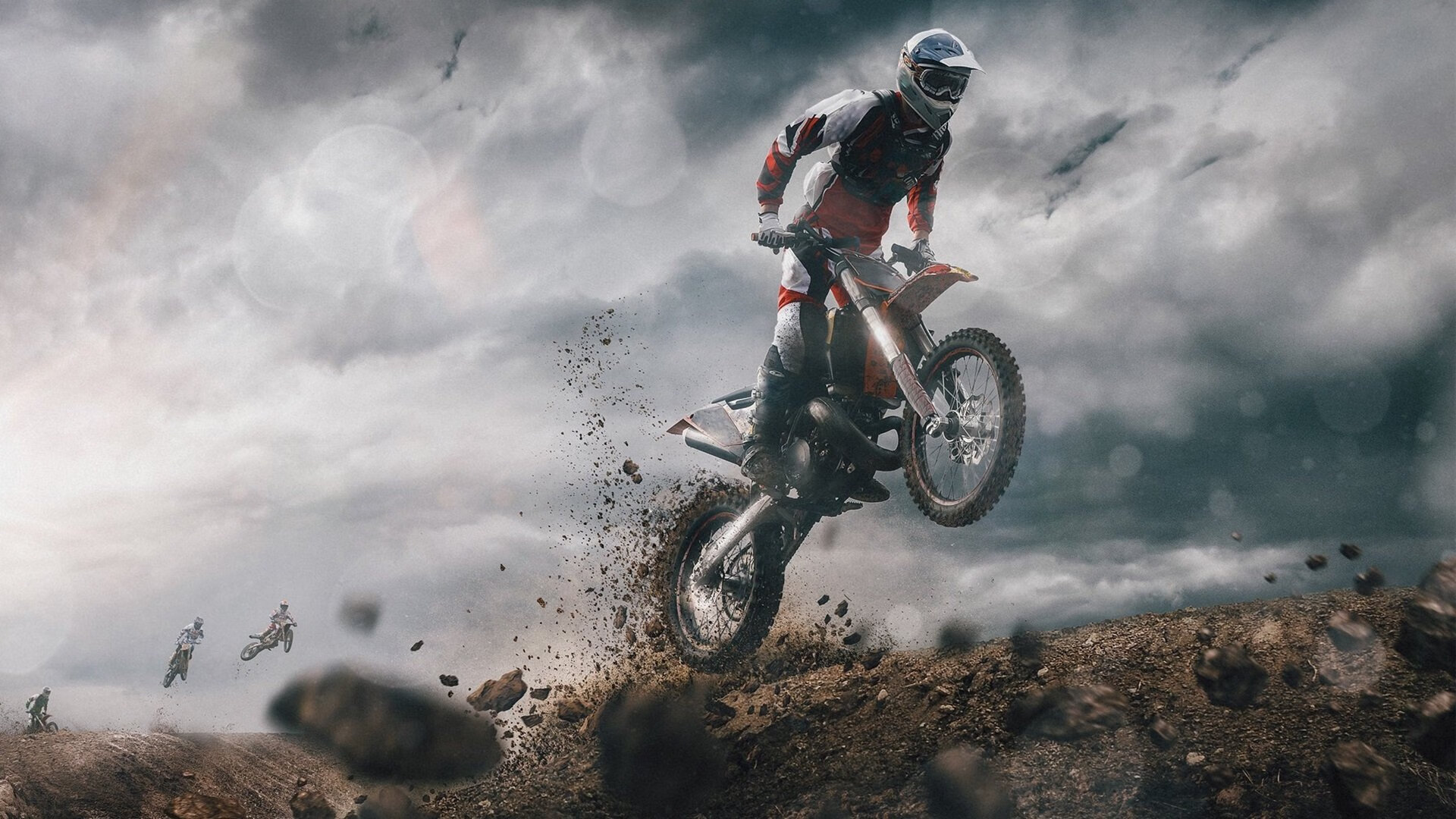 赛道风云，迈凯伦横扫梅赛德斯，汉密尔顿扛起全队