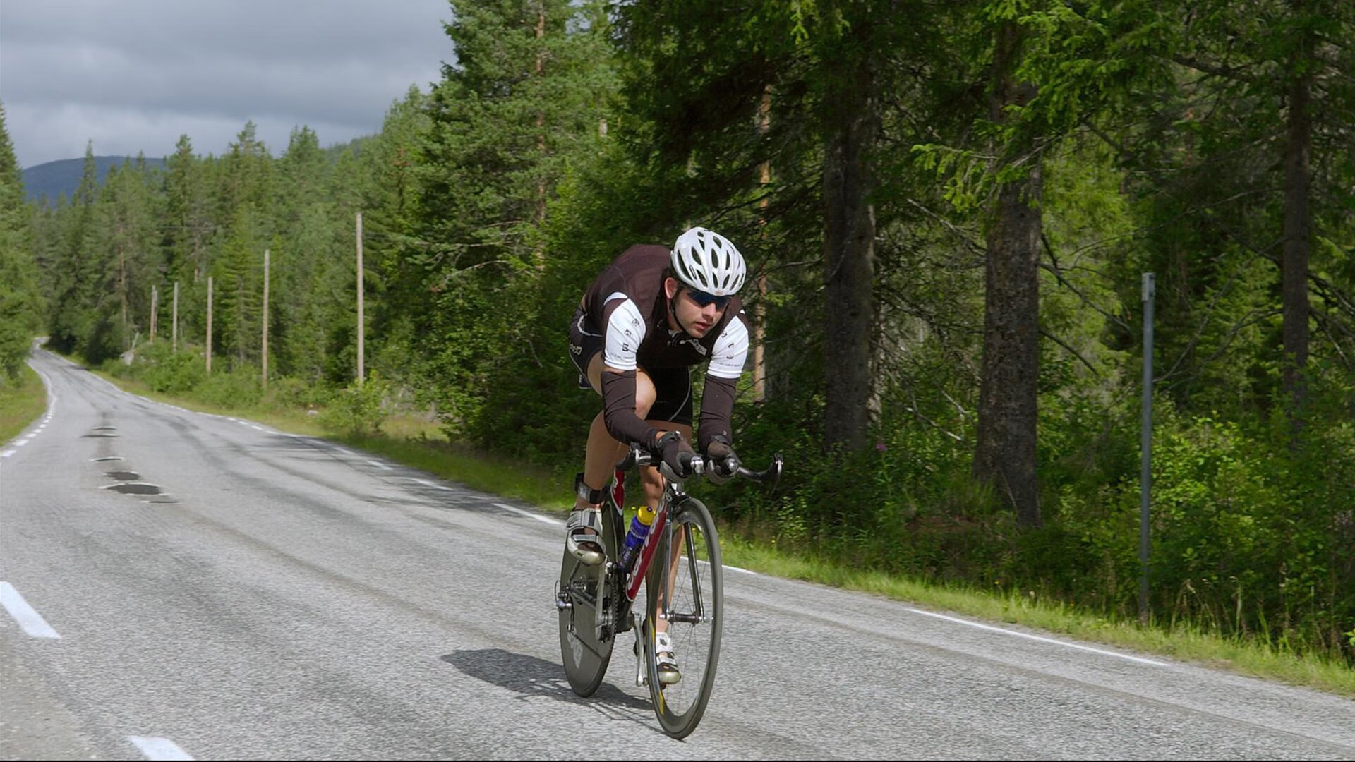 绝境中的涅槃,石宇奇领衔印度队惊天逆转印尼,书写羽坛新传奇