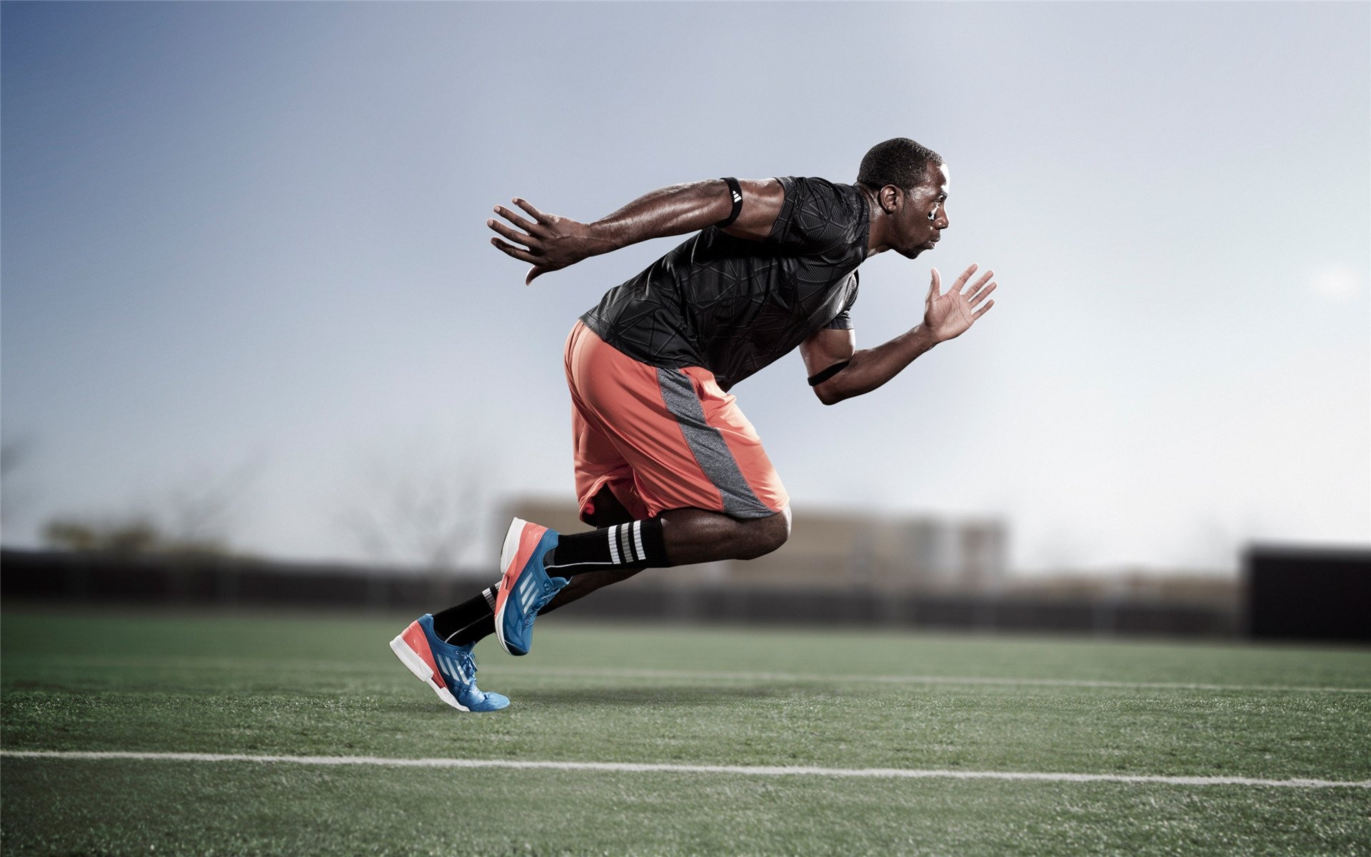 黄黑风暴席卷安联，当多特蒙德碾压拜仁，阿圭罗在曼城写下新传说